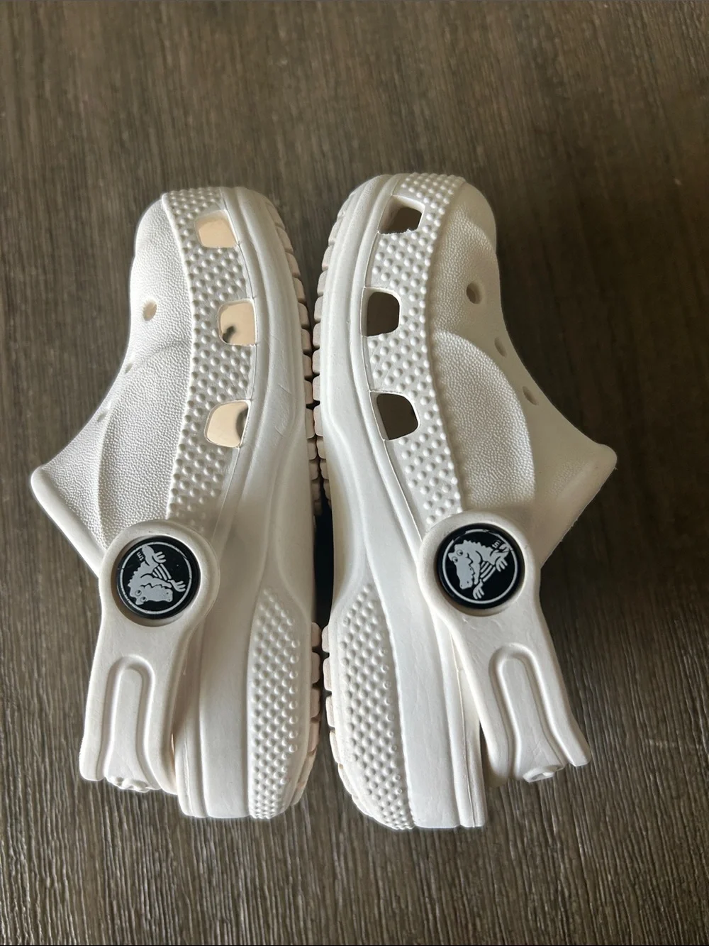 CROCS  Kids Classic Clog Sage White Slip, Like New, Sz. C5.